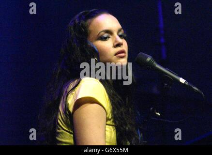 Norah Jones UK Tour Banque D'Images