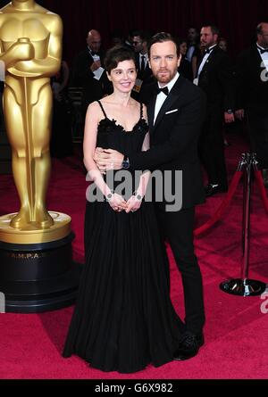 Ewan McGregor et épouse Eve arrivent au 86e Academy Awards qui s'est tenu au Dolby Theatre à Hollywood, Los Angeles, CA, États-Unis, le 2 mars 2014. Banque D'Images