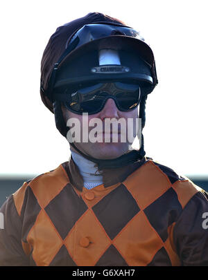 Courses hippiques - Hippodrome de Southwell. Jockey Robert Winston à l'hippodrome de Southwell. Banque D'Images