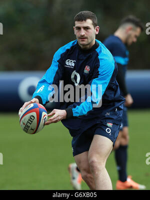 Rugby Union - RBS 6 Nations - Angleterre v Pays de Galles - Angleterre - Session de formation Pennyhill Park Banque D'Images