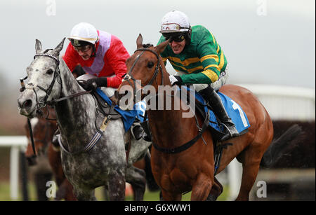 Courses hippiques - Hippodrome de Ludlow. Course limitée de handicap Chase à l'hippodrome de Ludlow. Banque D'Images