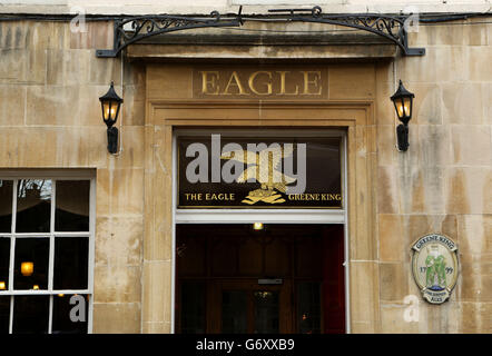 Vue générale sur le pub Eagle à Cambridge. L'Eagle est l'une des plus anciennes auberges de Cambridge datant du XIVe siècle. L'endroit où les scientifiques Watson et Crick ont annoncé au monde qu'ils avaient découvert l'ADN. Banque D'Images