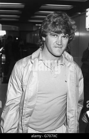 Soccer - Afrique du Sud rebelle Tour - Gordon Smith - l'aéroport de Heathrow, Londres Banque D'Images