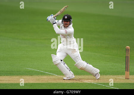 Cricket - LV= Championnat du comté - Division 2 - Premier jour - Surrey v Glamourgan - Kia Oval. Rory Burns de Surrey en action Banque D'Images