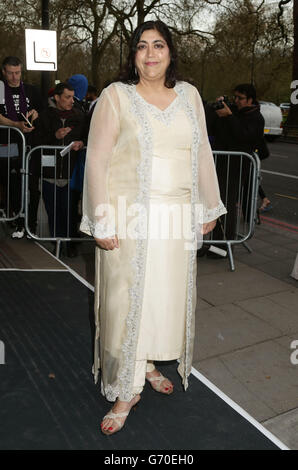 Gurinder Chadha arrivant pour les Asian Awards, au Grosvenor House Hotel dans le centre de Londres. Banque D'Images