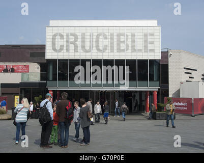 Vue générale du théâtre Crucible lors des championnats du monde de snooker de Dafabet au Crucible, Sheffield. Banque D'Images