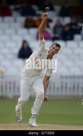 Cricket - LV= Championnat du comté - Division 2 - Surrey / Glamourgan - troisième jour - The Kia Oval. Chris Tremlett, Surrey Banque D'Images