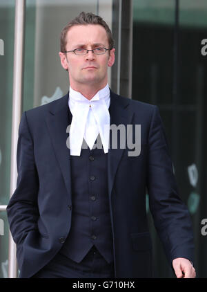 John Fitzgerald, avocat adjoint de Sean Fitzpatrick, quitte le circuit Criminal court de Dublin, lors du procès pour fraude d'anciens dirigeants d'Anglo Irish Bank. Banque D'Images