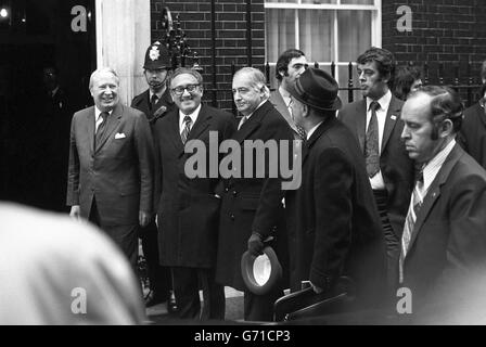 Le secrétaire d'État américain Henry Kissinger et le premier ministre Edward Heath au 10 Downing Street. Banque D'Images