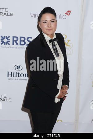 Lucy Spraggan assiste aux Out in the City & g3 Readers Awards au Landmark Hotel, Londres. Banque D'Images