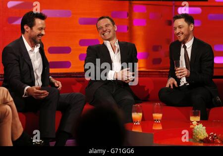 Hugh Jackman, Michael Fassbender et James McAvoy pendant le tournage du Graham Norton Show aux London Studios, dans le sud de Londres, devant être diffusé sur BBC One vendredi soir. Banque D'Images