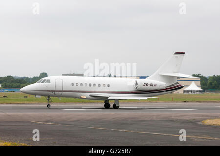 NetJets Dassault Falcon 2000EX jet privé CS-DLH Banque D'Images