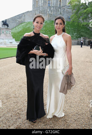 Isabel Preysler et Tamara Falco arrivent pour un dîner pour célébrer le travail du Royal Marsden hébergé par le duc de Cambridge au château de Windsor. Banque D'Images