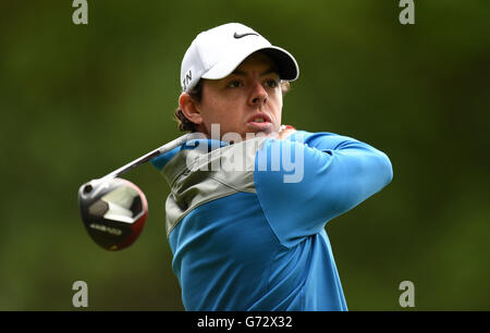 Golf - Championnat BMW PGA 2014 - deuxième jour - Wentworth Golf Club.Rory McIlroy d'Irlande du Nord pendant la deuxième journée du championnat BMW PGA au Wentworth Club, Surrey. Banque D'Images