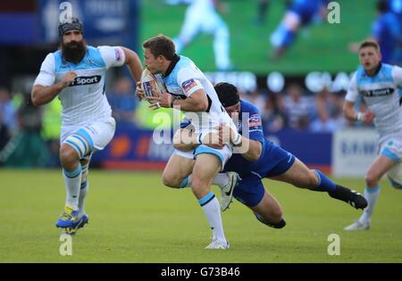 Rugby Union - RaboDirect PRO12 final - Leinster / Glasgow Warriors - RDS.Chris Cuser de Glasgow Warrior et Mike Ross de Leinster en action lors de la finale RaboDirect PRO12 au RDS, Dublin, Irlande. Banque D'Images