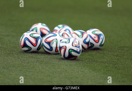 Football - coupe du monde 2014 - Journée des médias d'Angleterre - St George's Park.Adidas Brazuca ball lors d'une journée médiatique à St George's Park, Burton Upon Trent. Banque D'Images