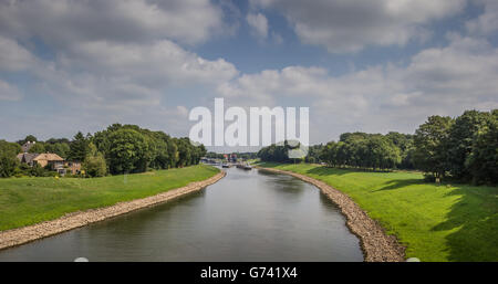 Vue panoramique de la rivière IJssel près de Deventer, Pays-Bas Banque D'Images