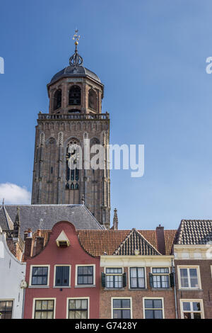 Lebuinus église et maisons anciennes à Deventer, Pays-Bas Banque D'Images