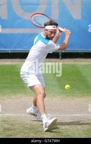 Miloslav Mecir de Slovaquie en action contre Nick Kyrgios d'Australie lors du défi AEGON Nottingham au centre de tennis de Nottingham, à Nottingham. APPUYEZ SUR ASSOCIATION photo. Date de la photo: Vendredi 13 juin 2014. Voir PA Story TENNIS Nottingham. Le crédit photo devrait se lire comme suit : Tim Goode/PA Wire Banque D'Images