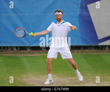 Miloslav Mecir de Slovaquie en action contre Nick Kyrgios d'Australie lors du défi AEGON Nottingham au centre de tennis de Nottingham, à Nottingham. Banque D'Images