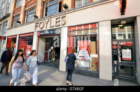 L'ancienne librairie Foyles sur Charing Cross Road, Londres, en tant que nouveau magasin phare, a été officiellement ouverte. APPUYEZ SUR ASSOCIATION photo. Date de la photo: Vendredi 13 juin 2014. Le crédit photo devrait se lire: John Stillwell/PA Wire Banque D'Images