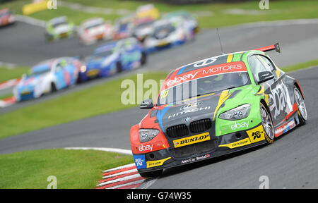 Motor Racing - Dunlop MSA British Touring Car Championship - Oulton Park Banque D'Images