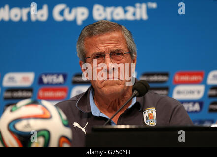 Oscar Tabarez, responsable de l'Uruguay, lors de la conférence de presse à l'Estadio do Maracana, Rio de Janeiro, Brésil. Banque D'Images