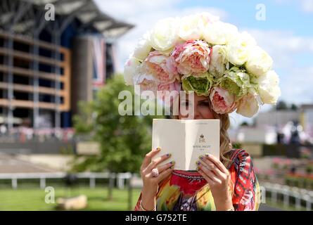 Les courses de chevaux - Le Royal Ascot Réunion 2014 - Jour deux - Ascot Racecourse Banque D'Images