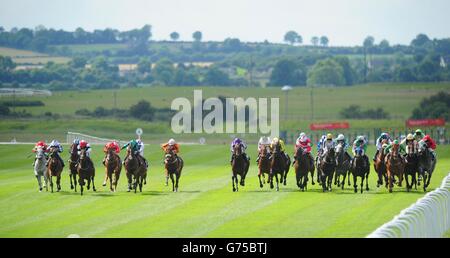 Les courses de chevaux - Dubai Duty Free Derby irlandais - Jour deux - Curragh Hippodrome Banque D'Images