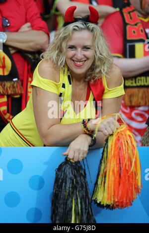 Fan belge montre son soutien lors de l'UEFA EURO 2016 Suède jeu v Belgique au stade de l'Allianz Riviera Nice, Nice, France Banque D'Images