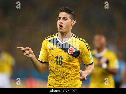 Football - coupe du monde de la FIFA 2014 - Round de 16 - Colombie / Uruguay - Estadio do Maracana.James Rodriguez, en Colombie, célèbre son premier but Banque D'Images