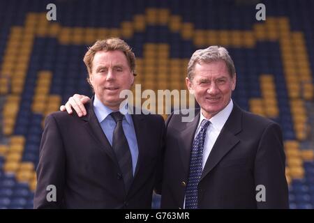 Milan Mandaric, président du club de football de Portsmouth (à droite) au parc Fratton, après avoir annoncé que le club avait mis à la porte le Manager Graham Rix et l'avait remplacé par le Directeur du football Harry Redknapp (à gauche) jusqu'à la fin de la saison. Le président, et ses collègues directeurs, se préoccupent beaucoup de la performance globale et des résultats ultérieurs de l'équipe depuis un certain temps. PAS D'UTILISATION DU SITE WEB DU CLUB OFFICIEUX. Banque D'Images