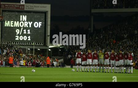 Arsenal v Manchester City - minutes de silence Banque D'Images