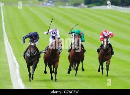 Les courses de chevaux - Dubai Duty Free Derby irlandais - Jour trois - Curragh Hippodrome Banque D'Images