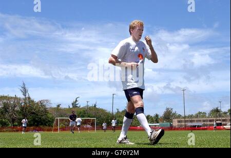 Steve Staunton pendant une session de formation en République d'Irlande à Saipan, Commonwealth des Mariannes du Nord, en préparation de leur match d'ouverture de la coupe du monde contre le Cameroun le 1er juin. Banque D'Images