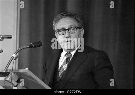 Politcs - Dr Henry Kissinger Discours - Londres. Le Dr Henry Kissinger prononce un discours. Banque D'Images