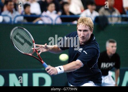 Martin Lee en Grande-Bretagne en action contre le Paradorn de Thaïlande, lors du match de tennis de la coupe Davis entre la Grande-Bretagne et la Thaïlande à la NIA, Birmingham. Banque D'Images