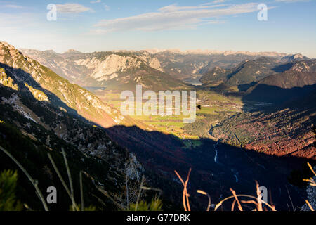 Gschwand : Vue de Bad Aussee , l'Altausseer See , Grundlsee et les morts des montagnes, Bad Aussee, Autriche, Styrie, Carinthie, Banque D'Images
