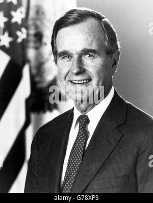 Le vice-président américain George HW Bush, le candidat républicain aux élections présidentielles du mois prochain.. Banque D'Images