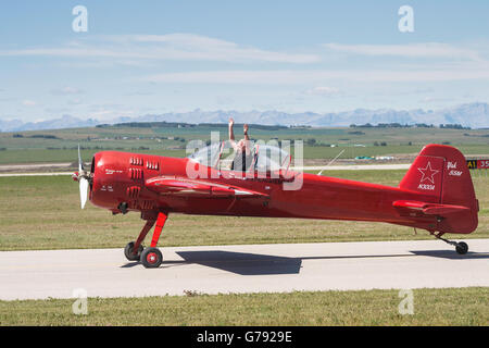 Yakovlev Yak 55M, envolées, Springbank Springbank, Alberta, Canada Banque D'Images