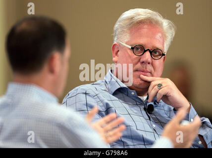 Pasadena, Californie, USA. 25 Juin, 2016. GLENN BECK participe au premier jour de Politicon 2016, une politique non partisane fan fest qui s'affiche comme une ''convention politique non conventionnelle.'' l'ordre du jour de l'événement comprend des discussions de groupe, débats, podcasts, films, comédie, l'art et la musique. © Brian Cahn/ZUMA/Alamy Fil Live News Banque D'Images