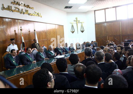 Le Caire, Égypte. 26 Juin, 2016. Les avocats et les juges égyptiens assister à la cour d'Egypt-Saudi accord de délimitation de la frontière au Caire, Égypte, le 26 juin 2016. Tribunal administratif de l'Égypte a reporté le dimanche un verdict en appel contre une décision de la semaine dernière qui a annulé un accord signé entre Le Caire et Riyad en avril qui a placé deux îles de la mer Rouge, dans l'Arabie de l'eau. © Ahmed Gomaa/Xinhua/Alamy Live News Banque D'Images