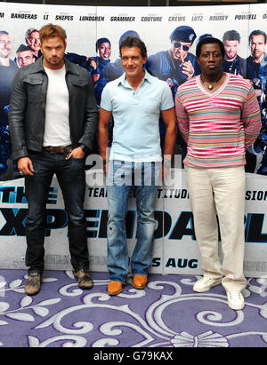 Kellan Lutz, Antonio Banderas et Wesley Snipes assistent à une photo pour les Expendables III à l'hôtel Corinthia à Londres. Banque D'Images