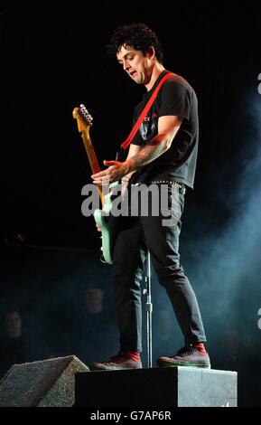 Billie Joe Armstrong de la Journée verte au week-end de Carling: Festival de lecture en lecture. Banque D'Images