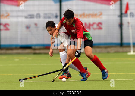 Action de Ulster Boys and Wales Boys dans le Hockey aux Sainsbury's School Games 2014, Armitage site, Manchester. Banque D'Images