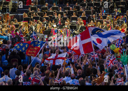 Dernière nuit des Proms 2014 - Londres.The Last Night of the BBC Proms au Royal Albert Hall, Londres. Banque D'Images