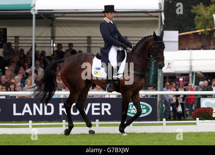 Sports équestres - 2014 Land Rover Burghley Horse Trials - Jour 1 - Parc Burghley Banque D'Images