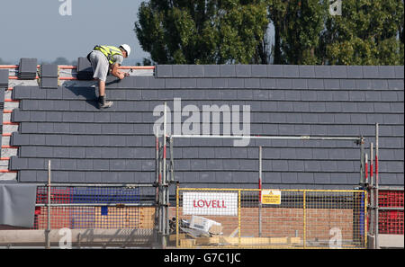 Les travaux de construction de Lovell se poursuivent sur de nouvelles maisons de retraite à Belle Vale Liverpool pour la Riverside Housing Association. Banque D'Images