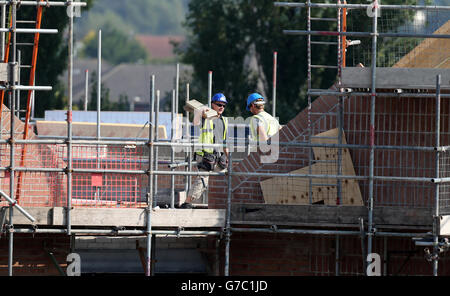 Les travaux de construction de Lovell se poursuivent sur de nouvelles maisons de retraite à Belle Vale Liverpool pour la Riverside Housing Association. Banque D'Images