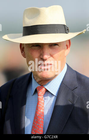 Courses hippiques -2014 Ladbrokes St Leger Festival - Ladies Day - Hippodrome de Doncaster.John Gosden, formateur Banque D'Images